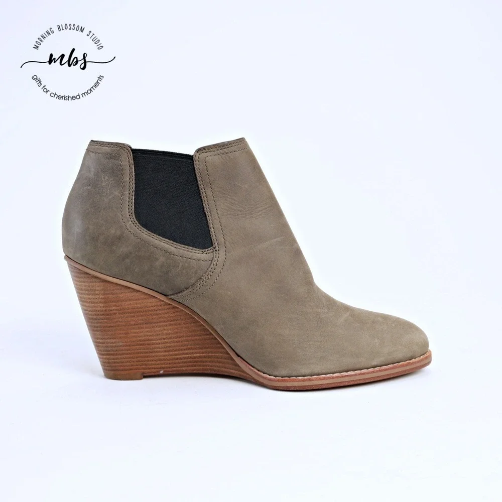 Cole Haan Balthasar Leather Stacked Wedge Booties Gray Tan‎ Women 10